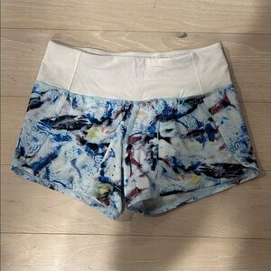 lululemon athletica White Waistband Blue Abstract Print Women's Athletic Shorts